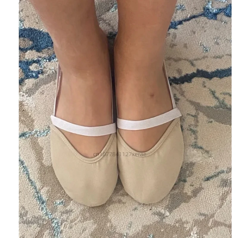 Chaussures de danse modernes à semelles souples absorbant les chocs, respirantes et légères pour l'entraînement, chaussures de ballet pour femmes
