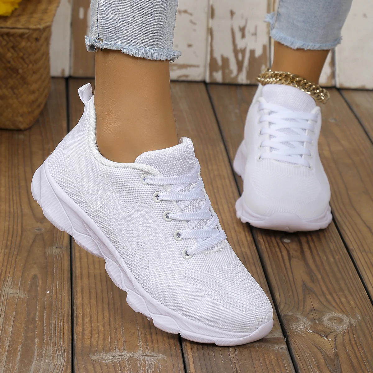 Ladies' Road Running Shoes, Solid Color, Front Lace-Up, Fabric Casual Sports Shoes Suitable for Outdoor Leisure and Sports.