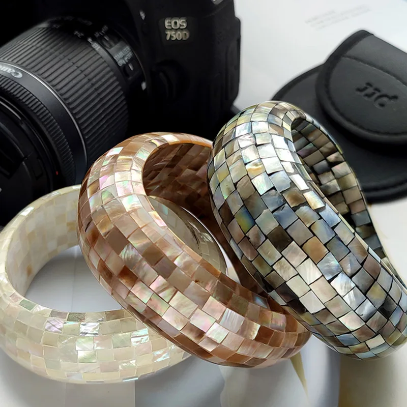 Trendy New Fashion Big Bangle, Shell Splicing Resin Irregular Large Wave Pattern Statement Bracelet for Womenb Vintage Jewelry
