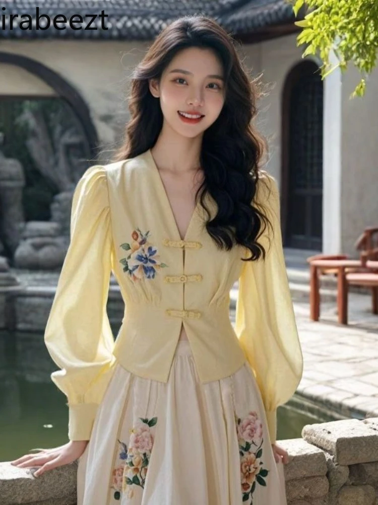 

Офисный комплект из 2 предметов в китайском стиле, ранняя осень, блузка средней длины с вышивкой и юбка, облегающий универсальный многослойный наряд для женщин