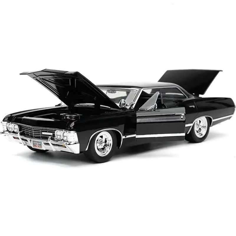Die-Cast 1:24 Scale 1967 Chevy Impala Ss Classic Alloy Simulation Car Model Black Muscle Car Metal Model Gift