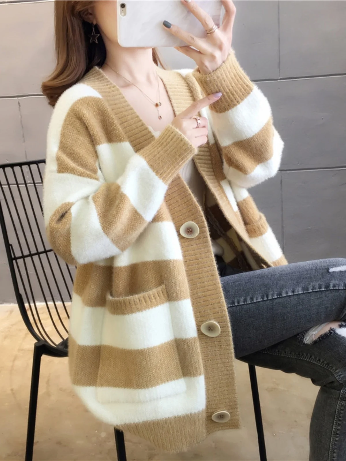 Vertärmter Strickpullover für Gymnasiasten, lockere lange Strickjacke, gestreift, Nerz-Imitat-Oberbekleidung für Damen, Frühling und Herbst