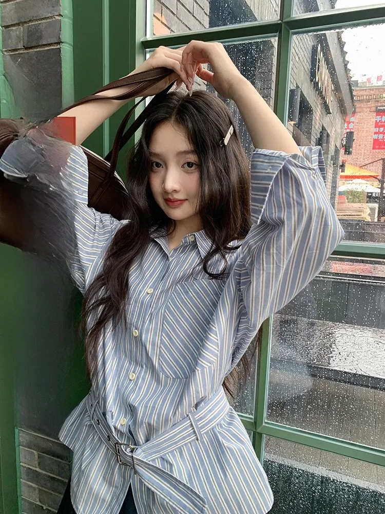 

Синяя полосатая женская блузка с длинным рукавом, весна 2026, новый дизайн, топ с утяжкой на талии, свободный крой, приятный к телу, дышащий