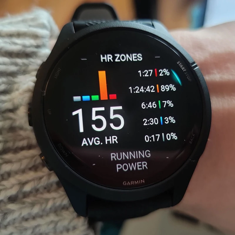 ساعة Garmin Forerunner 265 الرياضية الذكية التي تعمل بنظام تحديد المواقع 1.3 بوصة AMOLED وشاشة تعمل باللمس #6