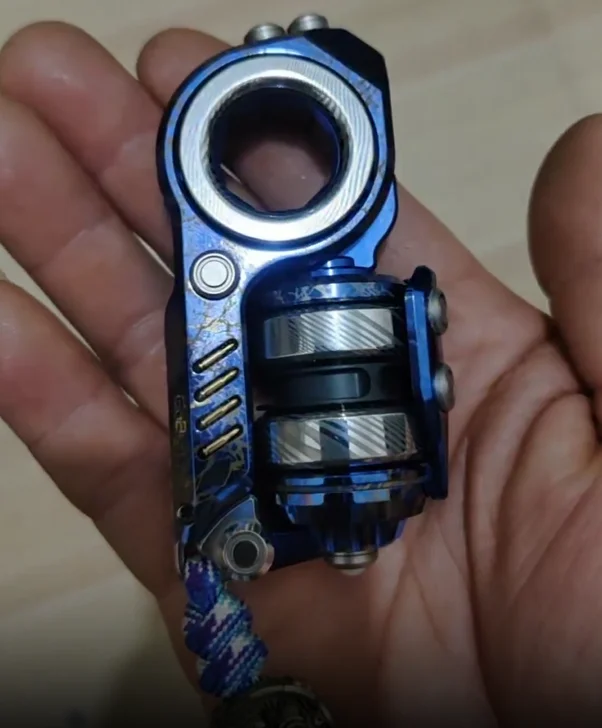 Used EDC Gobiggeredc Titanium Cambrian spinner metal decompression toy