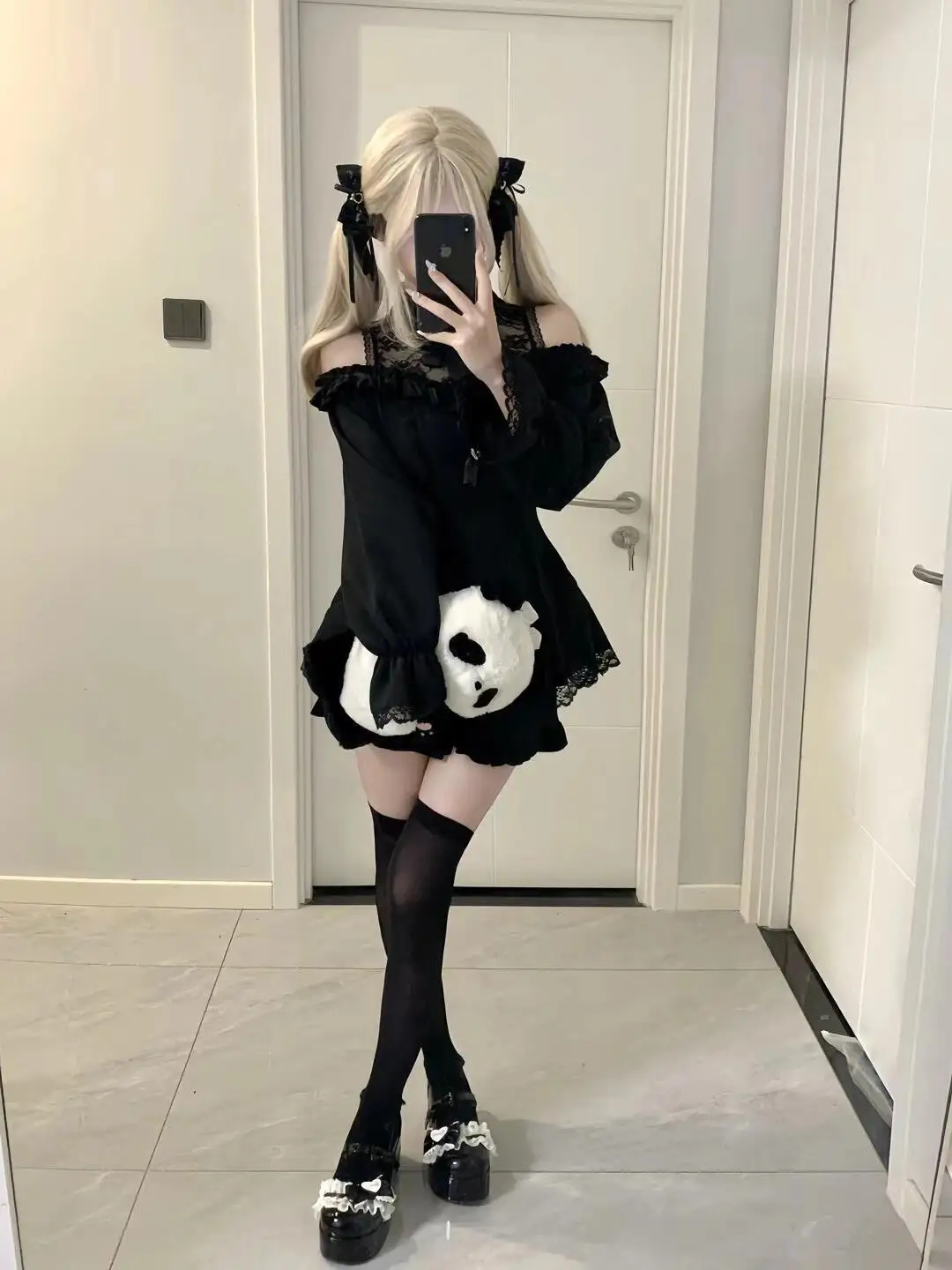 Darkly القوطية اليابانية المرقعة الدانتيل سليم مجموعة المرأة شارع العليا شيك جديد نمط Preppy القوس دعوى تصميم قبالة الكتف 2 قطعة مجموعة