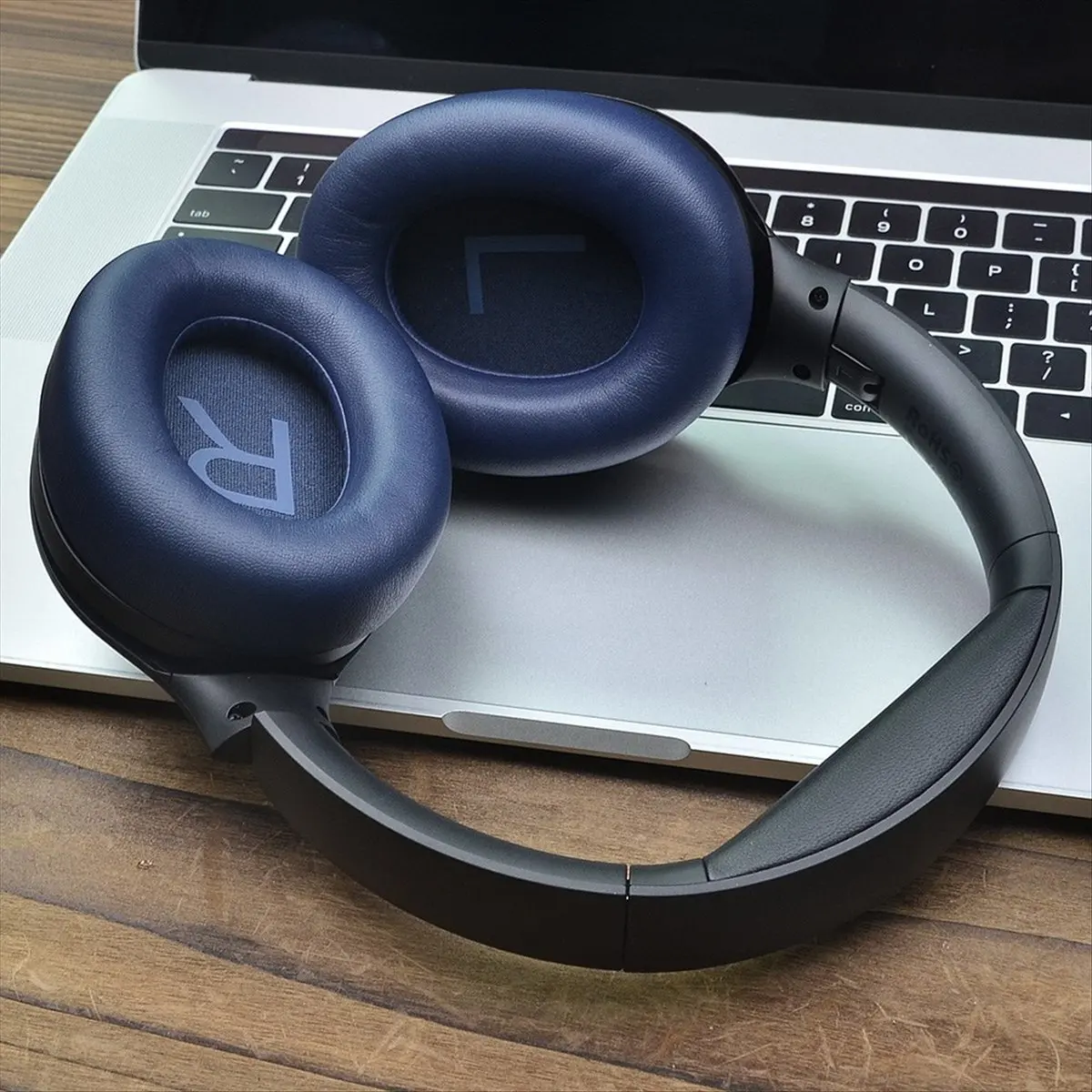 Super Sale For TOZO HT2 Headphone Earpad Replacement Protective Cushion Covers for Enhanced Comfort and Durability Black