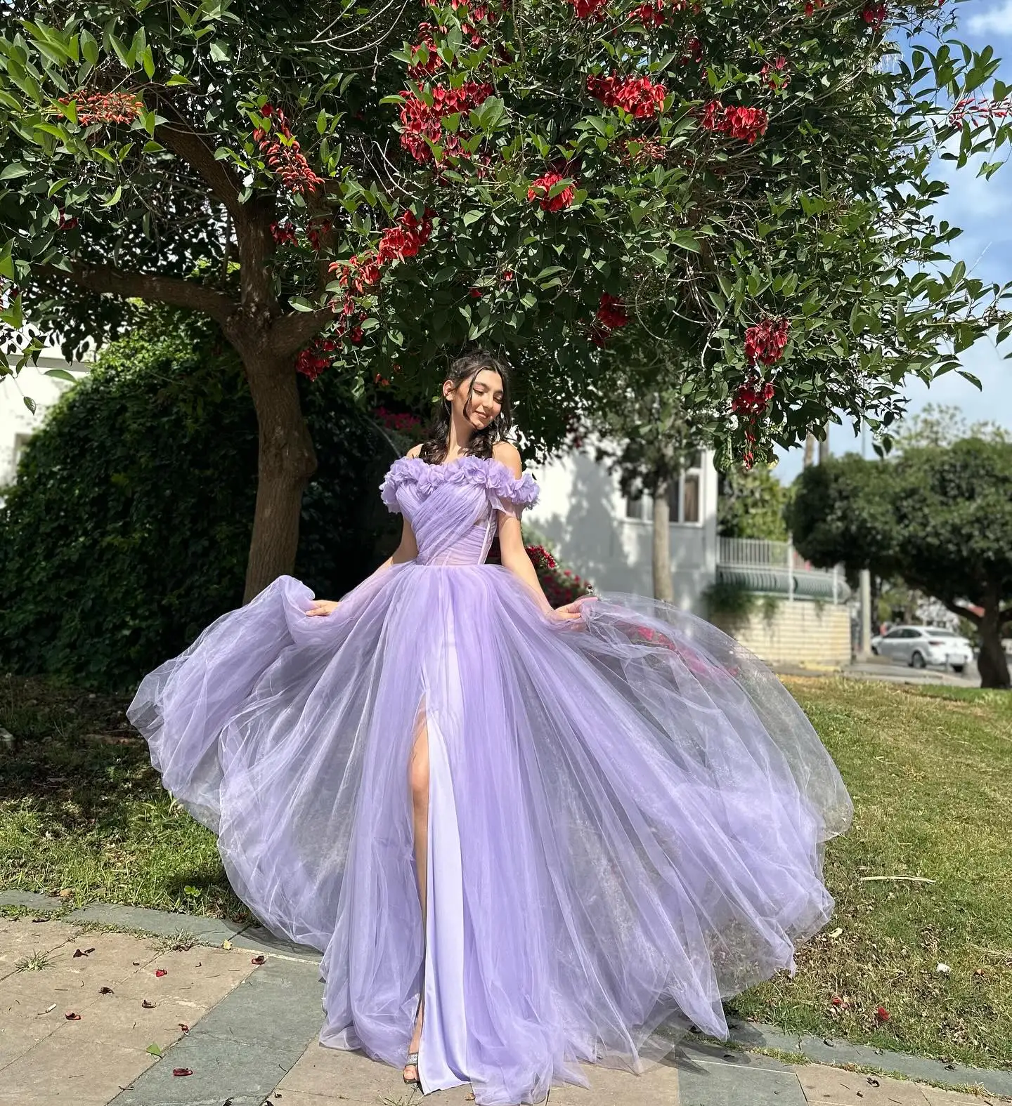 Vestido de fiesta de cumpleaños de fotografía de tul púrpura personalizado con pierna dividida fuera del hombro vestido de noche ocasión especial