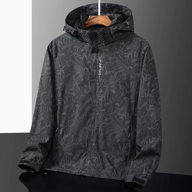 Chaqueta deportiva al aire libre para hombre, abrigo de camuflaje suelto a prueba de viento, impermeable, Sudadera con capucha de montañismo, sombrero desmontable, rompevientos, otoño