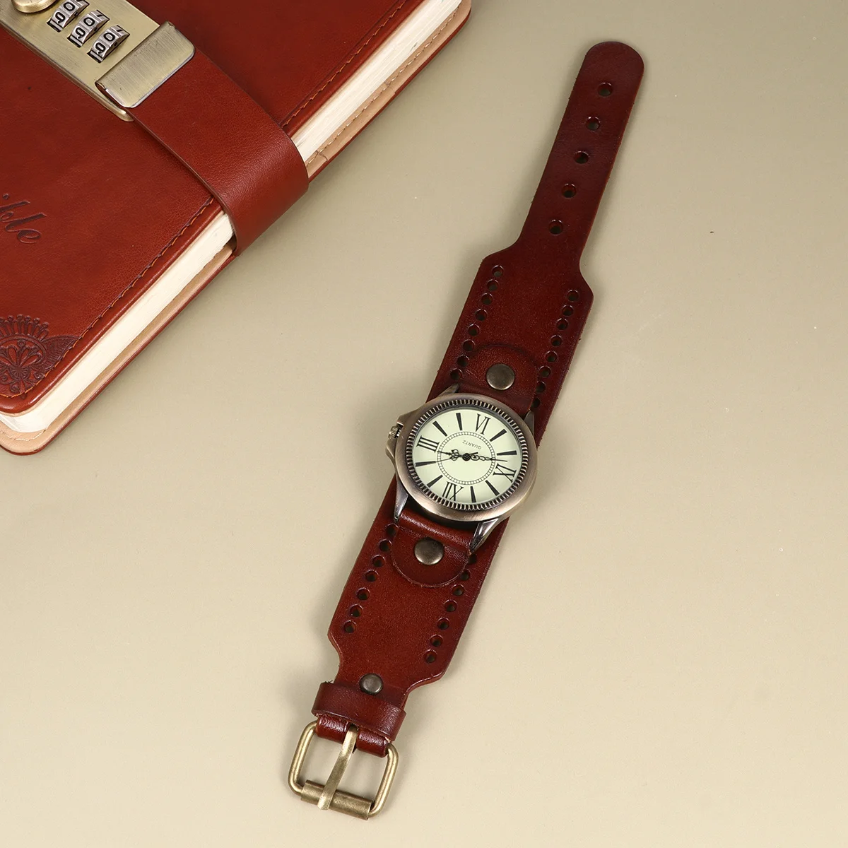 

1pc Vintage Roman Numeral Quartz Wristwatch For Women Retro Band Bracelet Watch Elegant Casual Deep Coffee