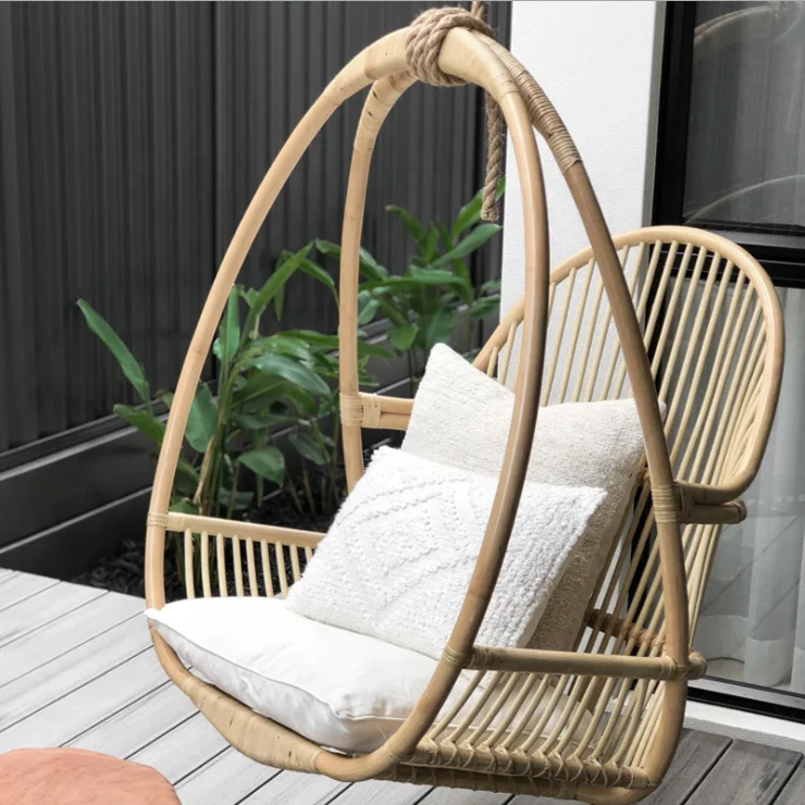 

Indoor Outdoor Leisurely Rattan Swing Chairs