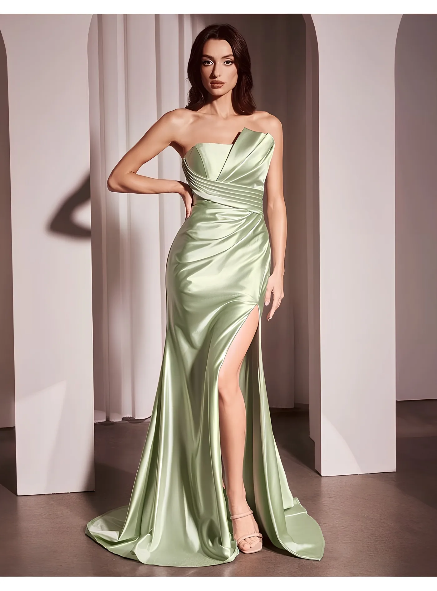 حار بيع مطوي الساتان مساء اللباس حمالة التجاعيد طوق الإمبراطورية عارية الذراعين فستان الحفلة الراقصة ألف خط عالية سبليت قطار طويل Vestidos