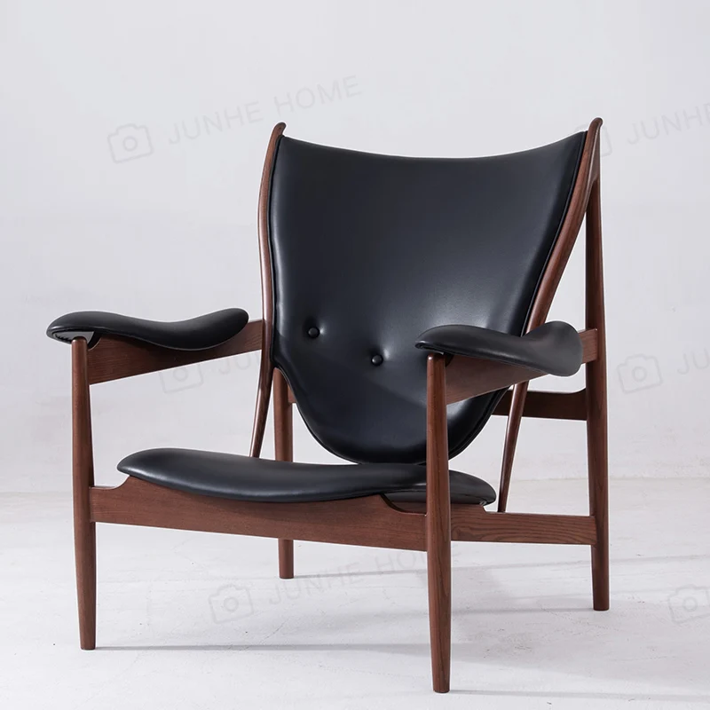 Italian light luxury modern solid wood leather Chieftain leisure chair, home living room guest sofa chair