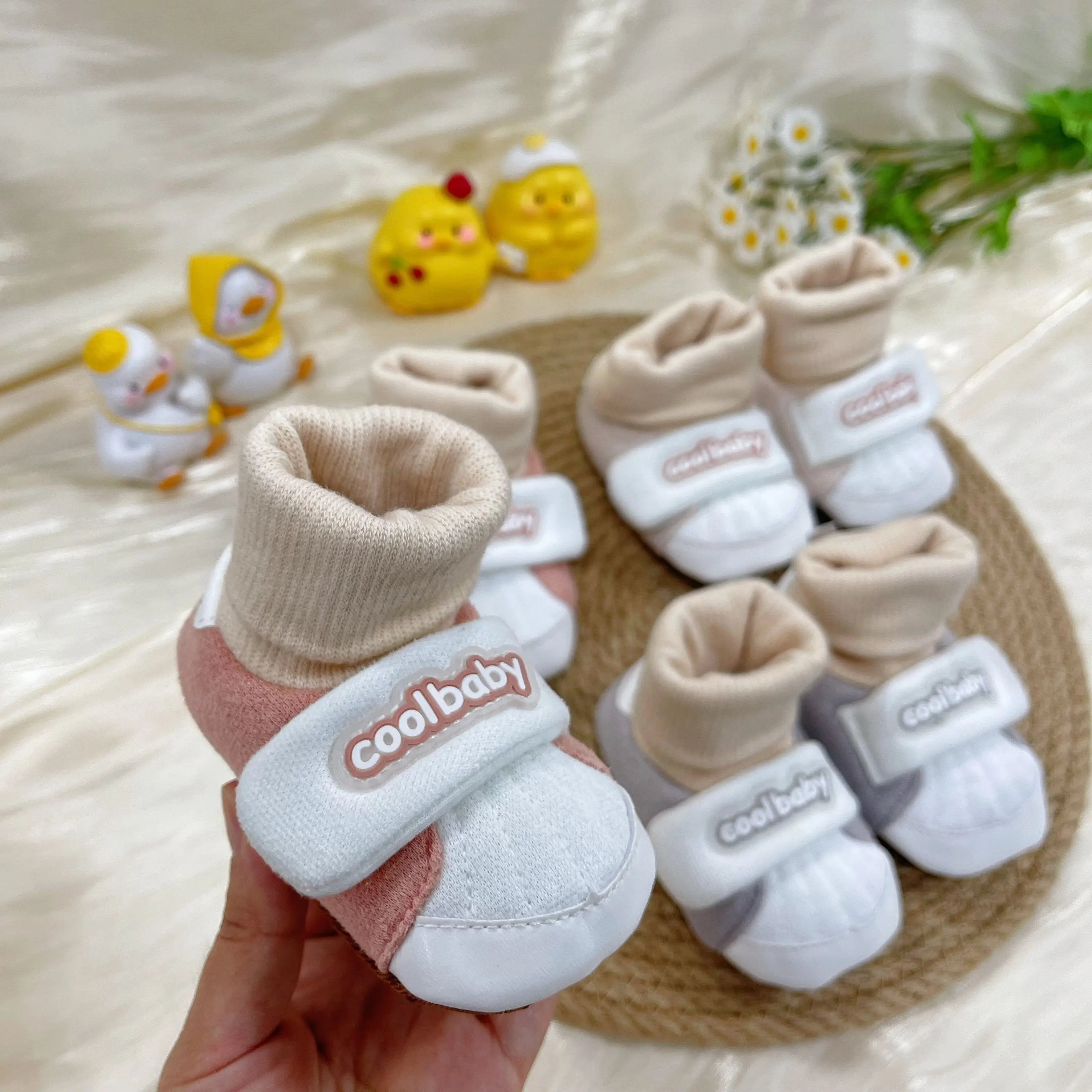 

Spring and Autumn Baby Shoes 0-18 Months Shoe Sock One piece Non falling Heel Soft Bottom Non slip Sneaker