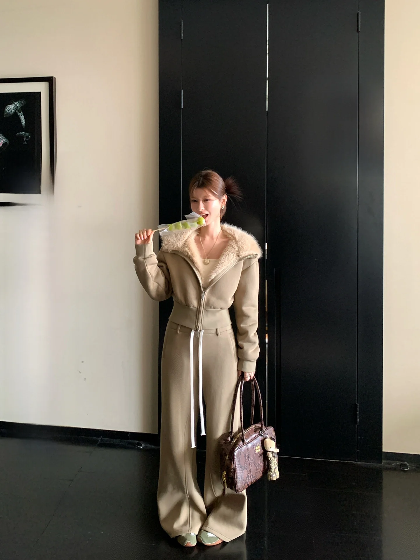 

LIONE двусторонняя одежда, теплое пальто Fce ort, тонкий комплект повседневных брюк Fce, экологически чистая кожаная толстовка с капюшоном, кардиган на молнии, женский...