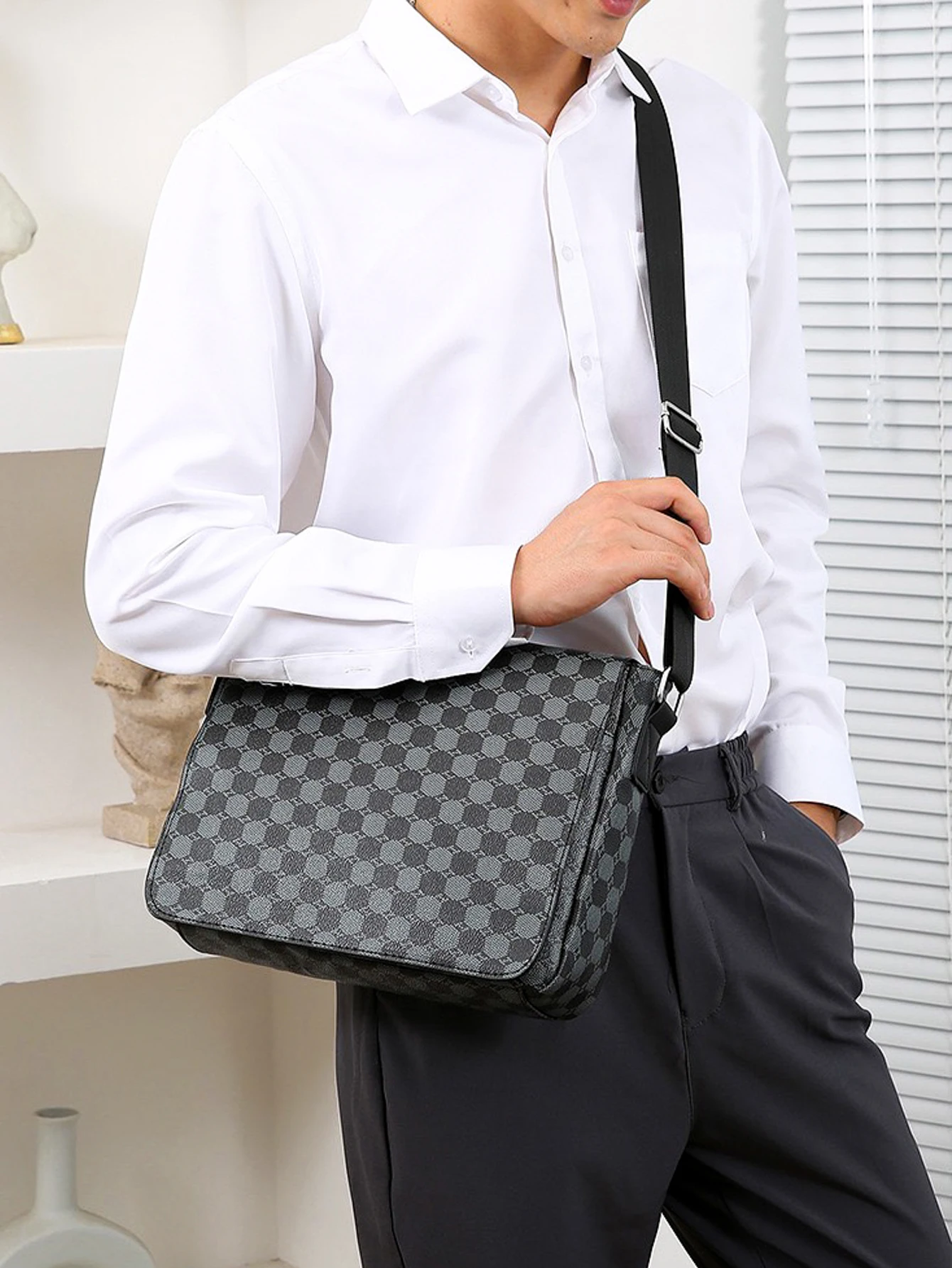 Men\'s Flap Shoulder Bag Fashion Casual Men\'s Crossbody Horizontal Business Briefcase Large Capacity Plaid Backpacks