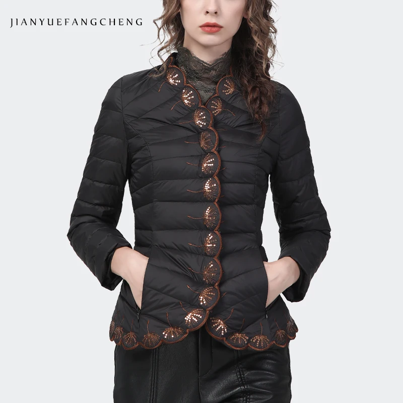 Elegant Vintage Women\' Black Embroidered Slim Short Down Jacket 2022 Winter New Warm Lightweight Puffer Coat V-Neck Cotton Tops