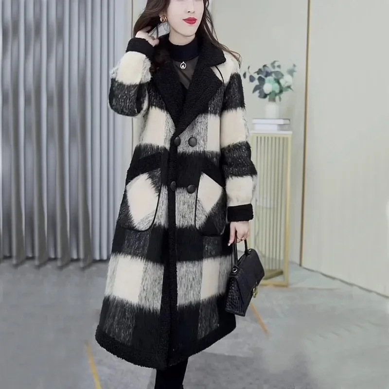 

Add Velvet Padded Plaid Woolen Outwear Women's Autumn Winter 2023 Fashion Slim Double-Breasted Long-sleeved Lamb Add Woolen Coat