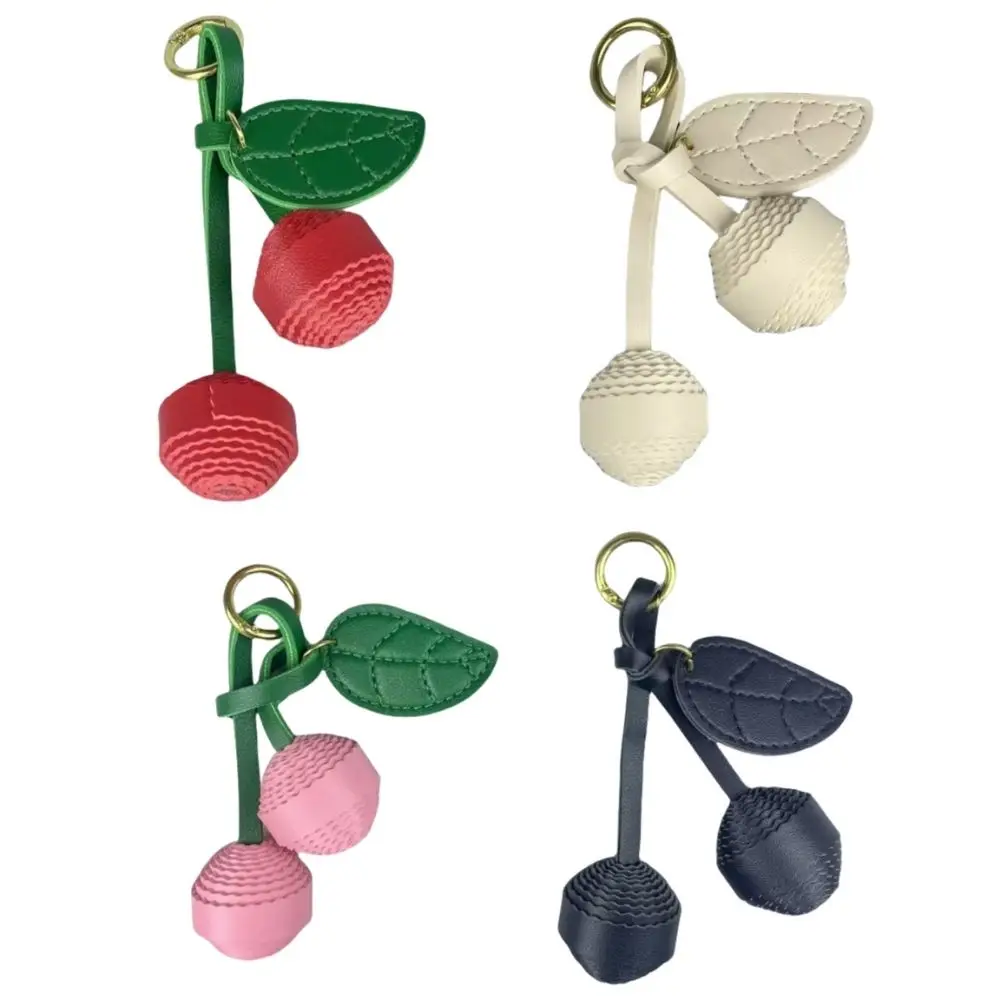 سلسلة مفاتيح من الجلد الكرز - سحر حقيبة مصنوع يدويًا مع تفاصيل لحم ذات طبقات، إكسسوار فريد وأنيق للحقائب! #2