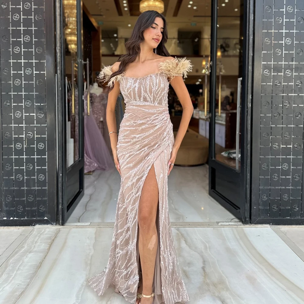 Elegant Mermaid Evening Dresses Strapless Sleeveless Prom Dress Feather SequinParty Gowns Floor Length Front Slit فساتين السهرة