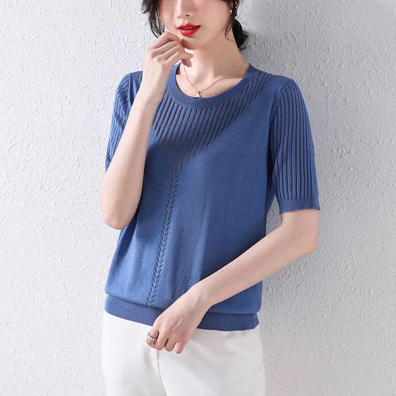 Ice Silk Knitwear Women\'s Short Sleeve T-shirt Mom Summer Top Summer 2023 New Thin Cutout Fashion Cropped Top