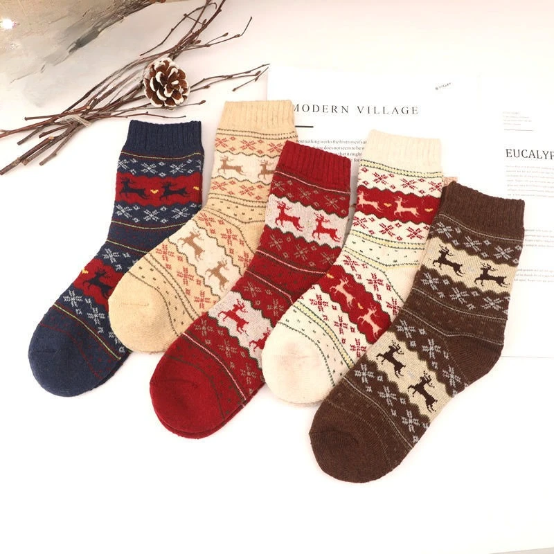 5 Paar Freizeit bequeme warme Damensocken Drucken Herbst süße Wintersocken Mode Damensocken Retro mittellange Socken ﻿