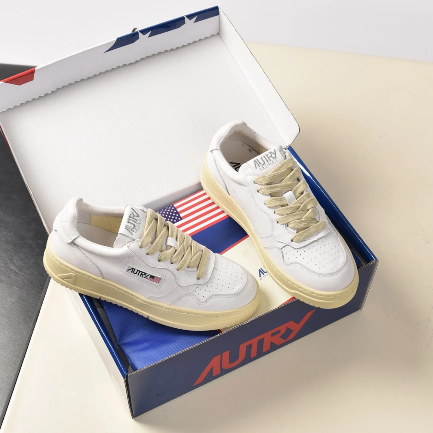 أحذية رياضية نسائية كلاسيكية من الجلد الطبيعي النقي قابلة للتنفس، أحذية رياضية كاجوال متعددة الاستخدامات، مريحة... #1