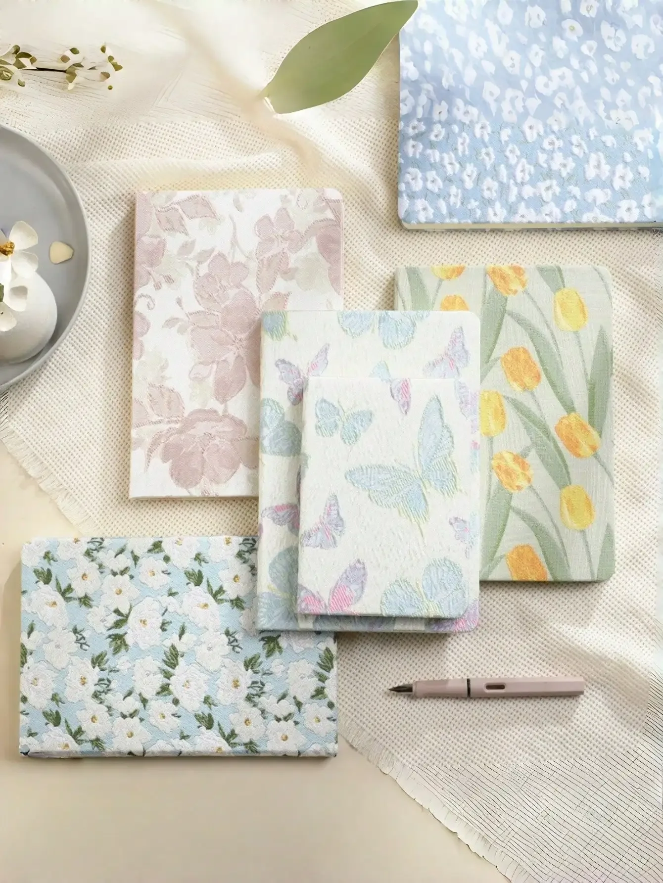 

A5 Embroidered Jacquard Notebook – Ink Bleed Resistant & Stamp Friendly Journal, Sketchbook For Artists & Students