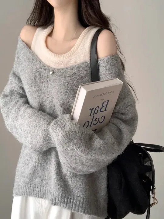 

Chic Women's V-Neck Knitwear Vest Casual Loose Fit Long Sleeve T-Shirt Two-Piece Set Autumn Winter White Base Layer Sweater