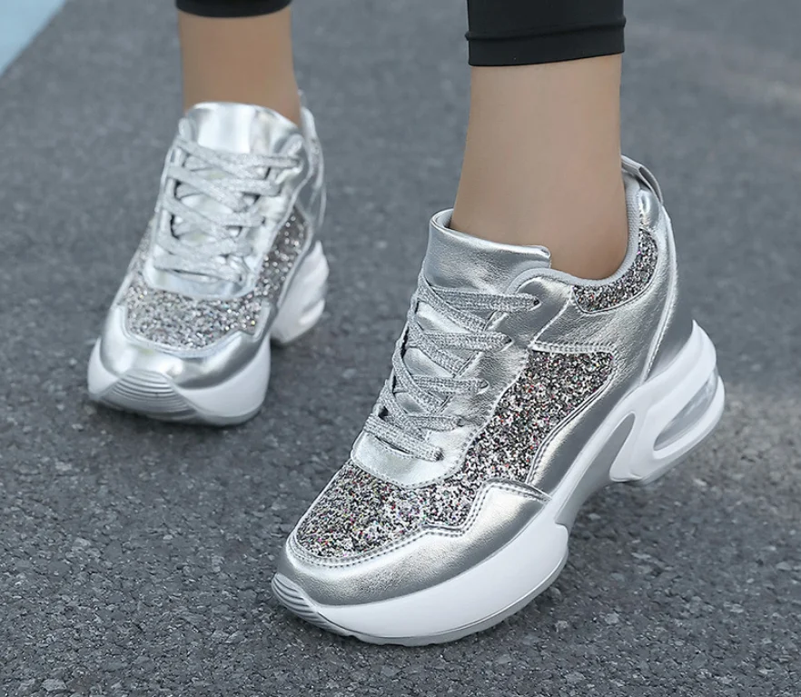 

Pop Women Sneakers Running Shoes Sports Casual Shoes Sportwear Walking ShoesPatent Leather Sequined Daddy Women