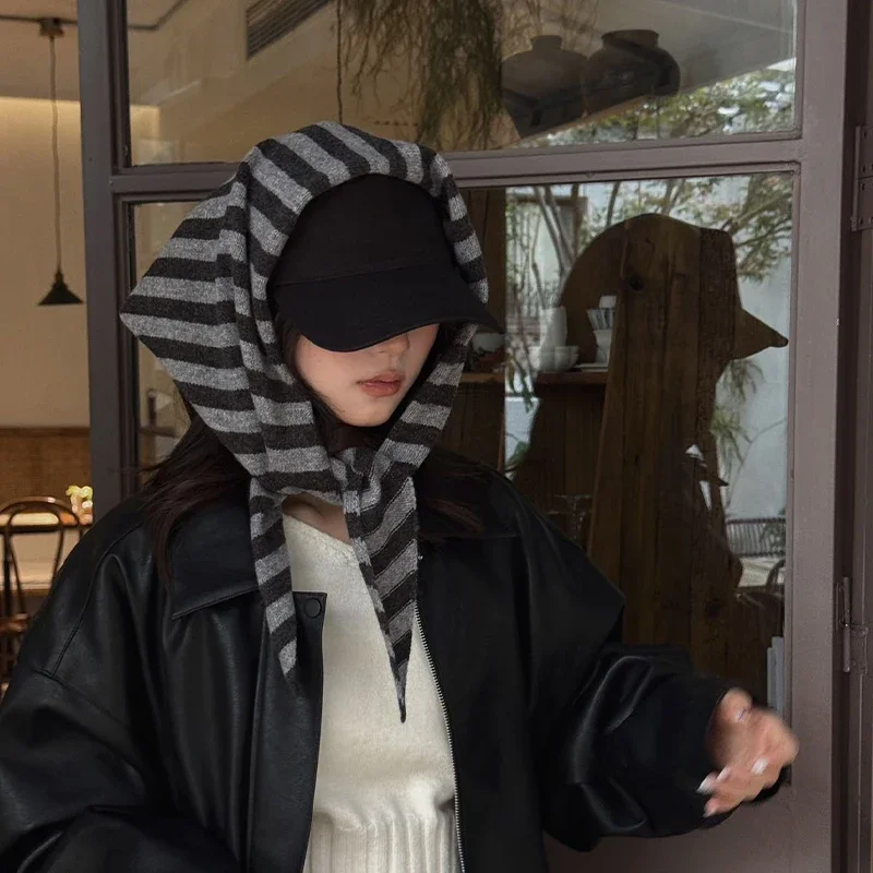 Bufanda triangular a rayas para mujer, pañuelo pequeño tejido para otoño e invierno, bufanda con protección del cuello versátil y cálida a la moda, chal