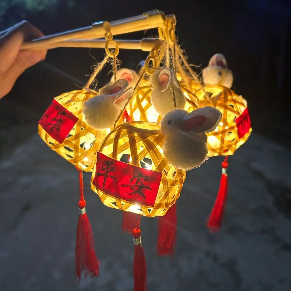 Retro LED Light Bamboo Mid-Autumn Lantern Chinese Style Handmade Chinese Lamp Lantern Blessings Glowing Festival Decor