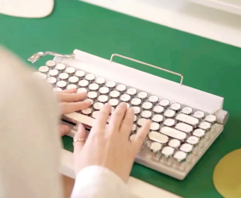 Retro Typemachine Bluetooth-toetsenbord Zilver Wit Stoom Punk Dot Groene schakelaars Witte achtergrondverlichting Draadloos mechanisch toetsenbord