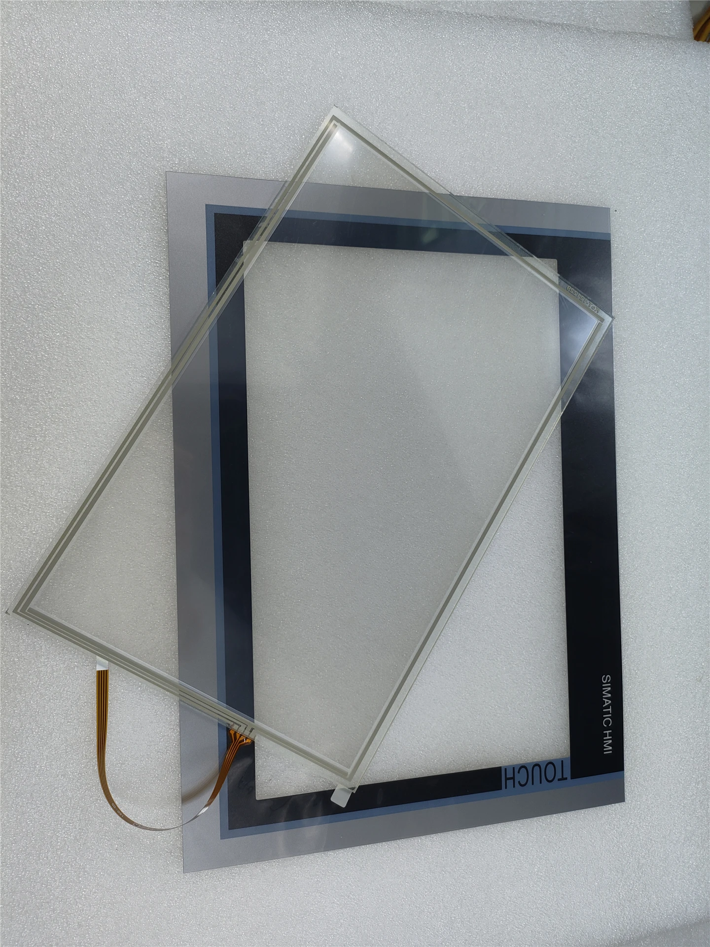 

IPC477D 6AV7240-6BC04-4HA0 -- Пластиковые защитные пленки для сенсорных экранов