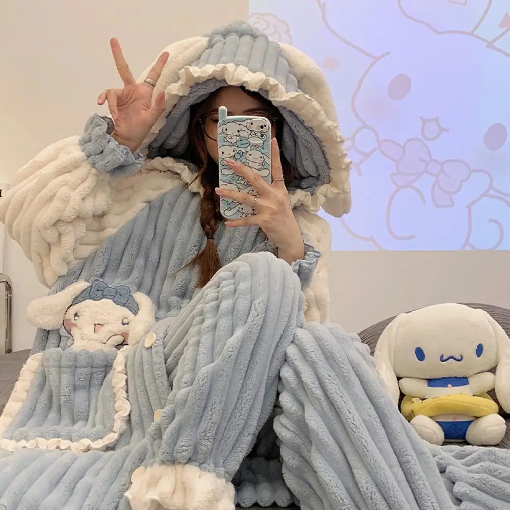 

Коралловый бархатный пижамный костюм с рисунком Cinnamoroll Sanrio Kawaii, 2 шт., женская плюшевая зимняя утепленная домашняя одежда, теплый спальный халат, брюки