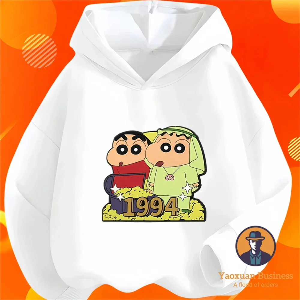 

В 2023 году популярная модная детская одежда для мальчиков и девочек, детские пуловеры Crayon Shin-chan с героями мультфильмов и аниме.