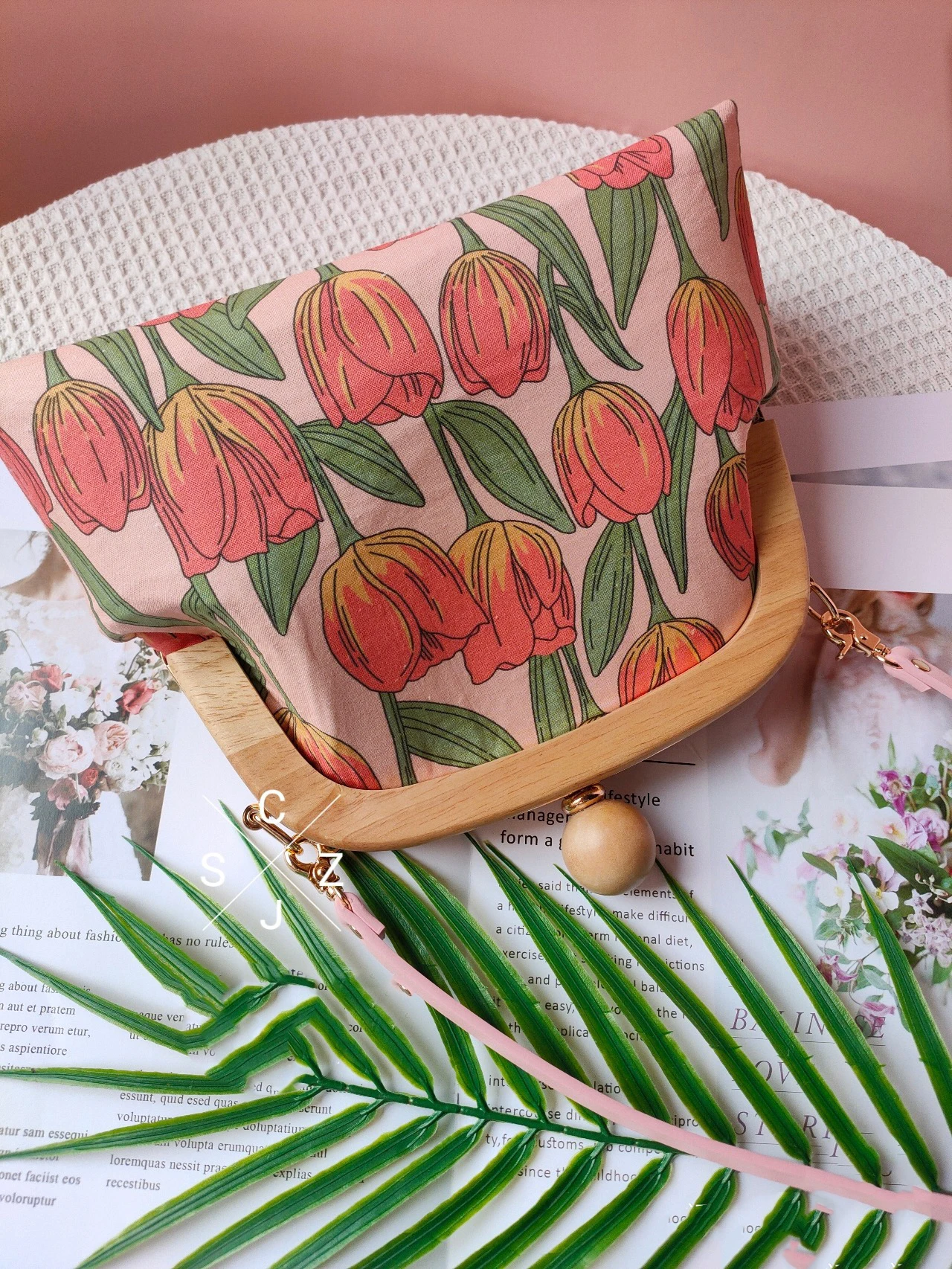 Lost in Vintage French Tulip borsa a tre strati con telaio in legno frizione Spring Fields Vibe borsa da sposa borsa a tracolla