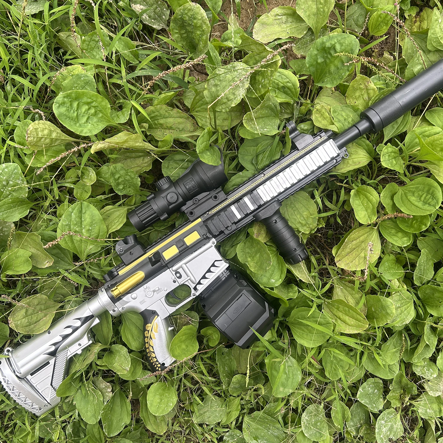M416 Mode de traction manuel classique avec grand Tempeh élastique qui peut lancer une balle de gel jouet pistolet garçon jouet d'extérieur cadeau de vacances de Noël