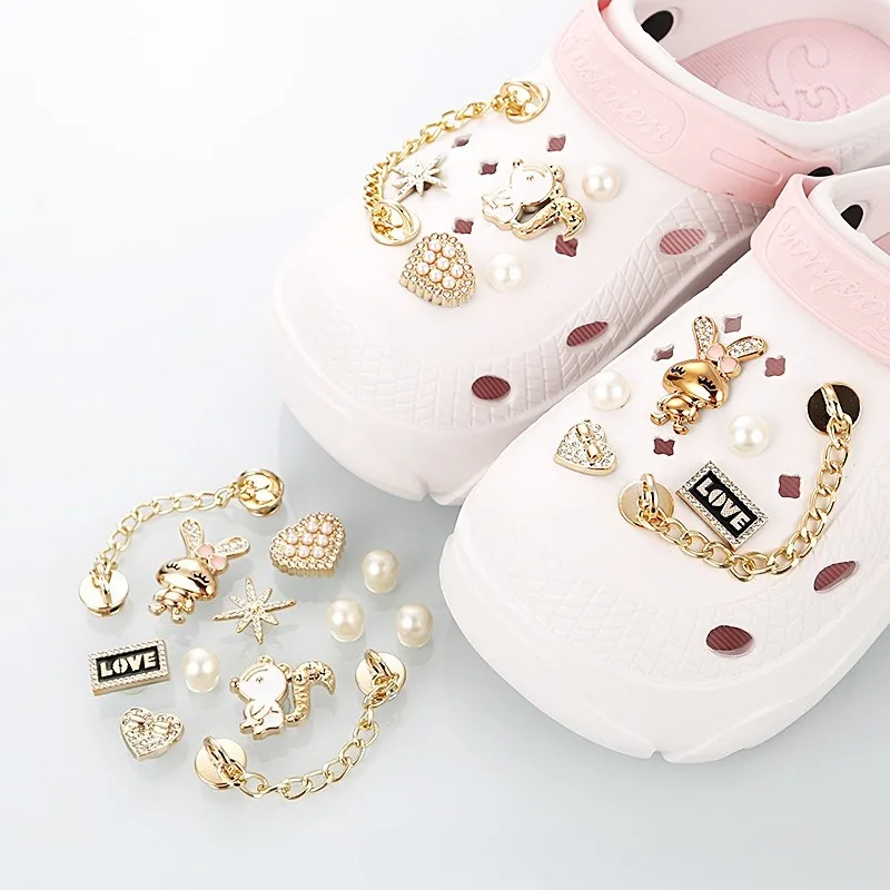 

YNPO 12 Pcs DIY Gold Chain Shoe Charms Rabbit and Squirrel Pattern Design Buckle Decoration Pearls and Black "Love" Characters