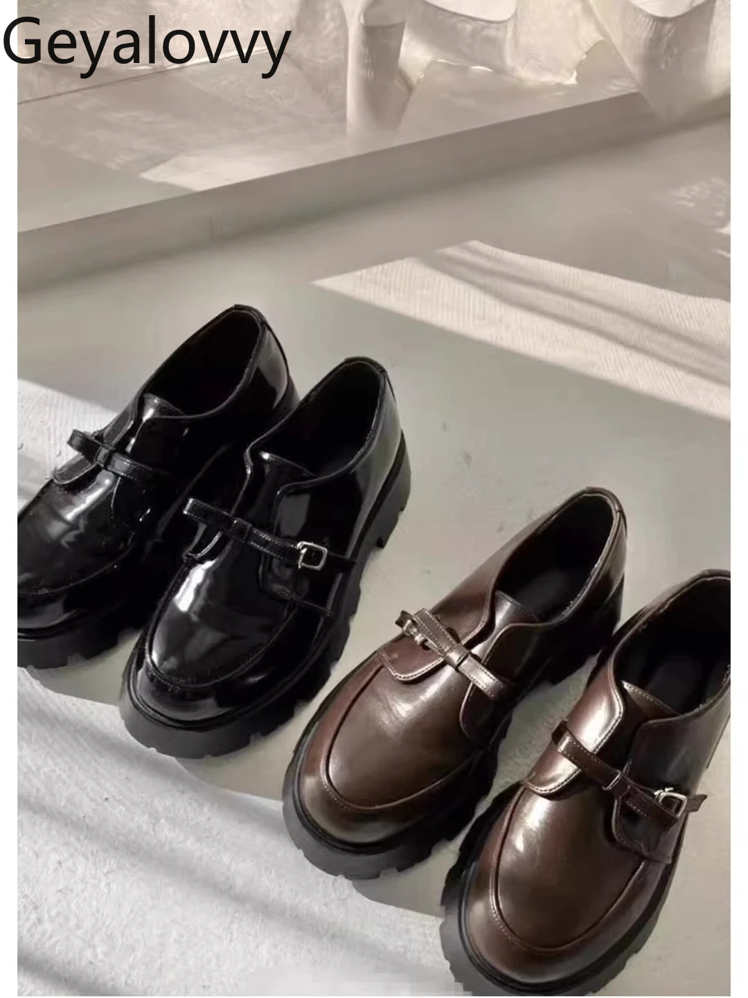 

Lightweight Japanese Retro College-style Thick-soled Round-toe Loafers Sweet Versatile Solid Color Women's Leather Shoes