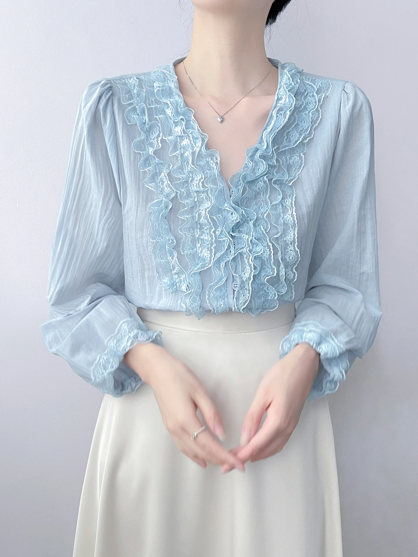 

Blue Lace Trim Shirt Women's Premium Lightweight Age-Defying V-Neck Chiffon Top Korean Fashion Loose Bubble Sleeve Blouse