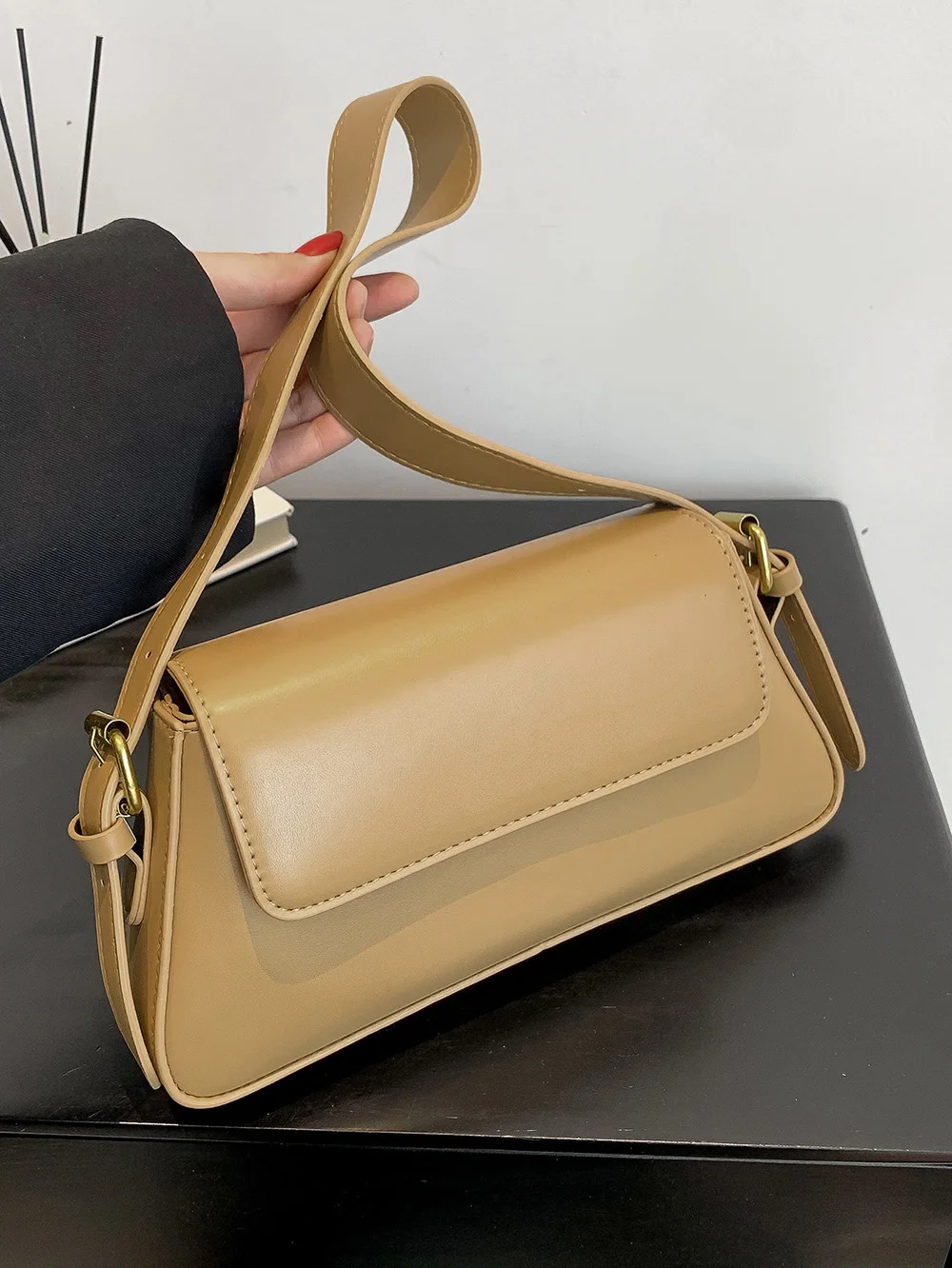 Fashion Women Square Shoulder Bags 2024 New High Quality Solid Color Pu Leather Underarm Bags Lady Commuter Handbags for Wallets