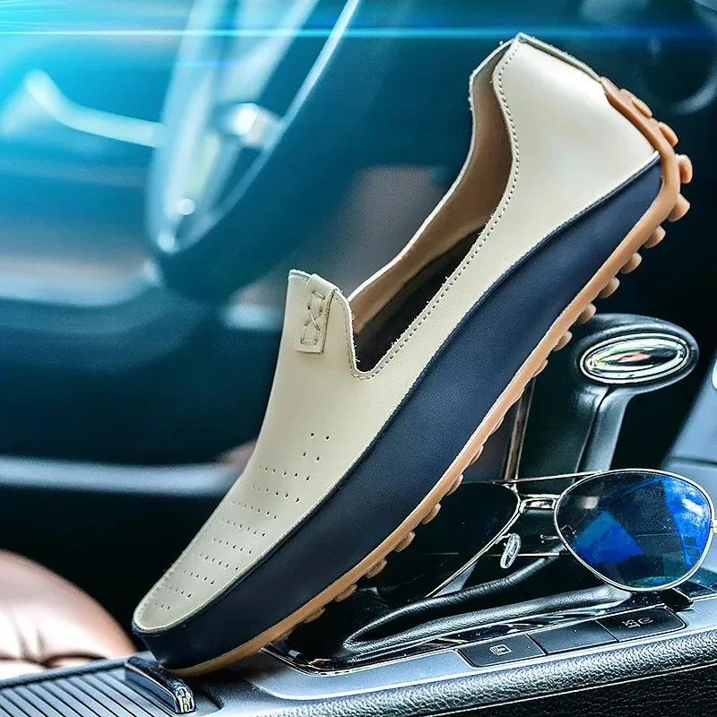 Summer Men Casual Flats Fashion Genuine Leather Soft Moccasins Brand Loafers High Quality Breathable Men Dress Shoes Size 36-47