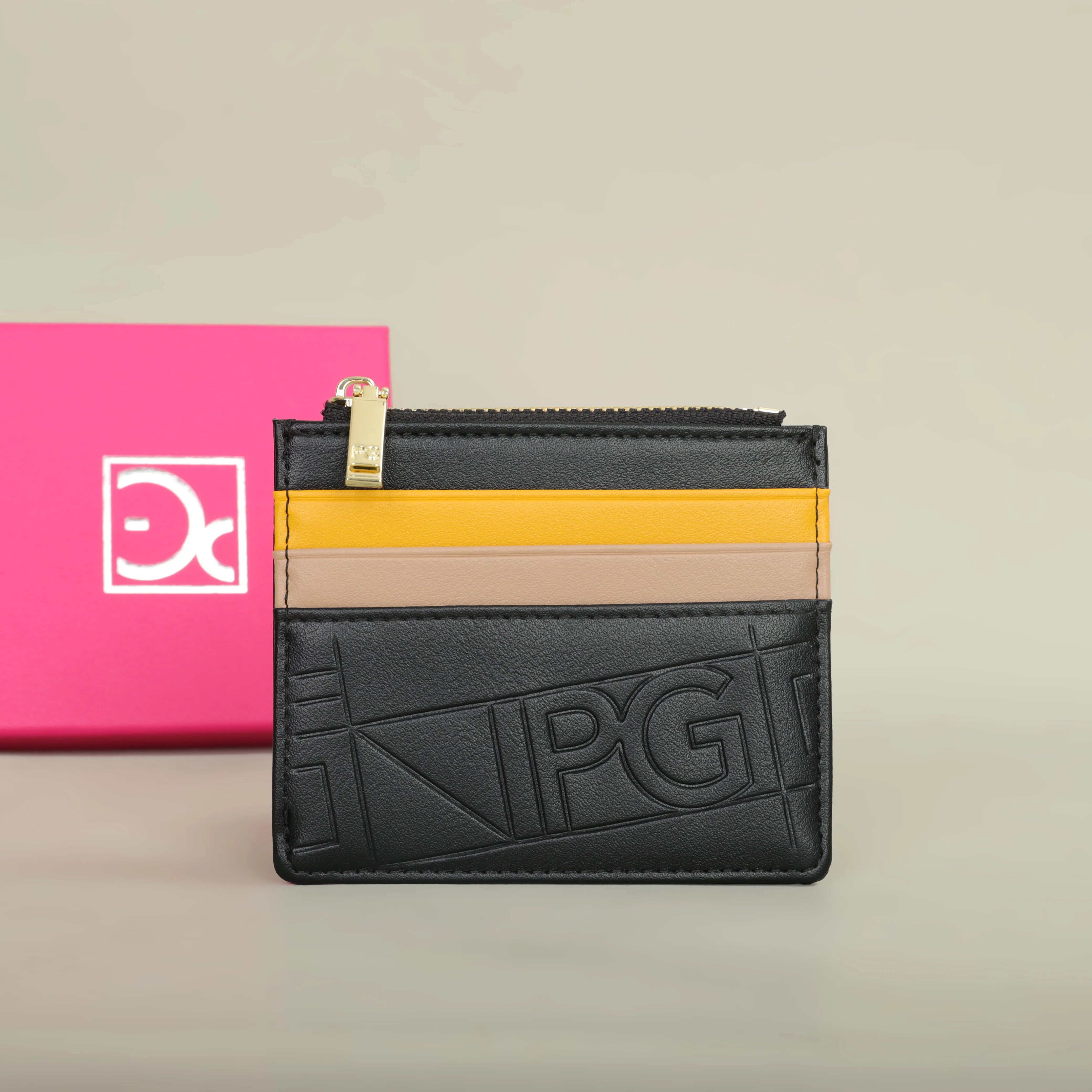 Portefeuille Femme PG PATSY GARIS – Style Rétro Tendance avec Bouton, Monogramme Imprimé, Fermeture Éclair Métallique, en Cuir, pour Cartes