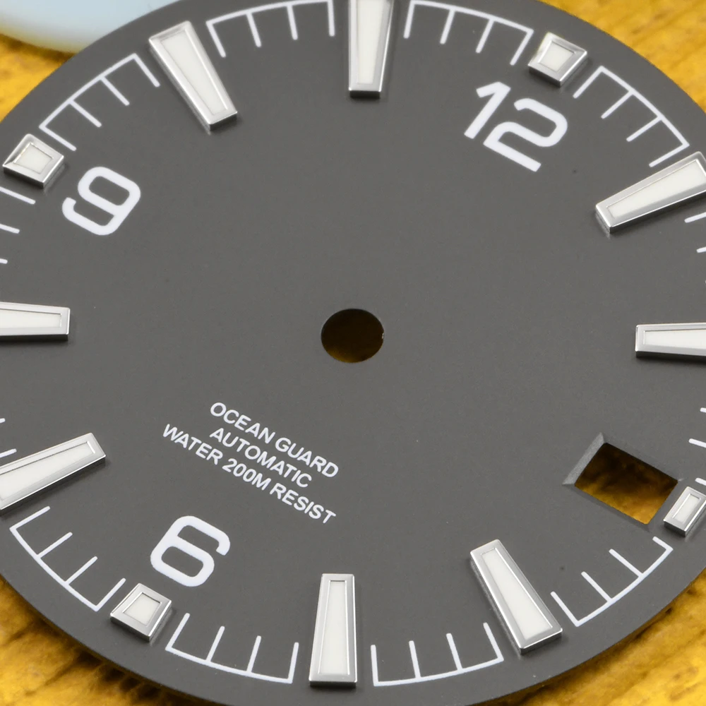 heimdallr-watch-dial-29mm-watch-dials-30-o'clock-dial-bgw-9-super-luminous-watch-accessories-for-nh35-36-movements-watch-dial