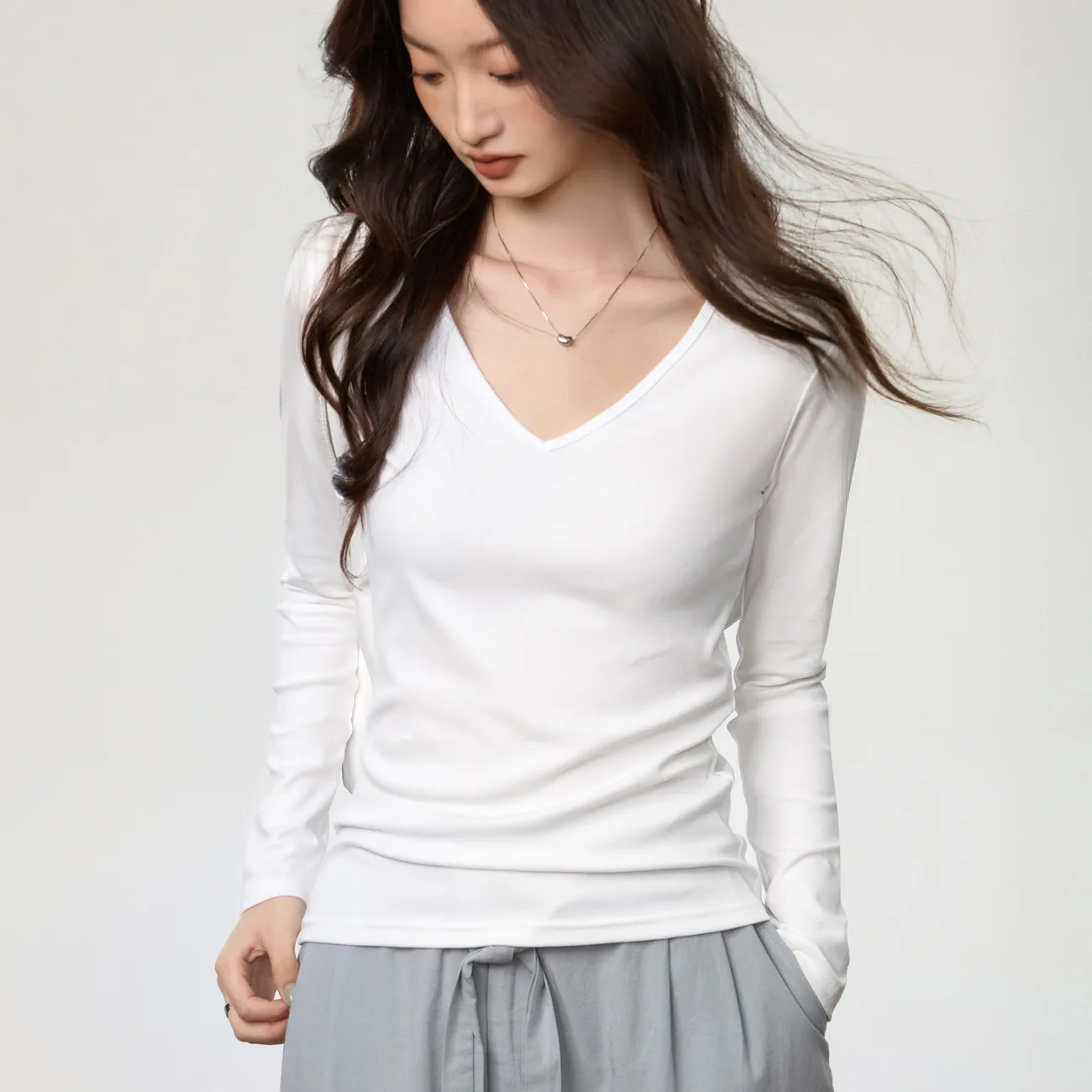 Women V Neck Long Sleeve T Shirt Soft Skin-friendly Slim Fit Versatile New Fashion Layering Top Female Basic Tee