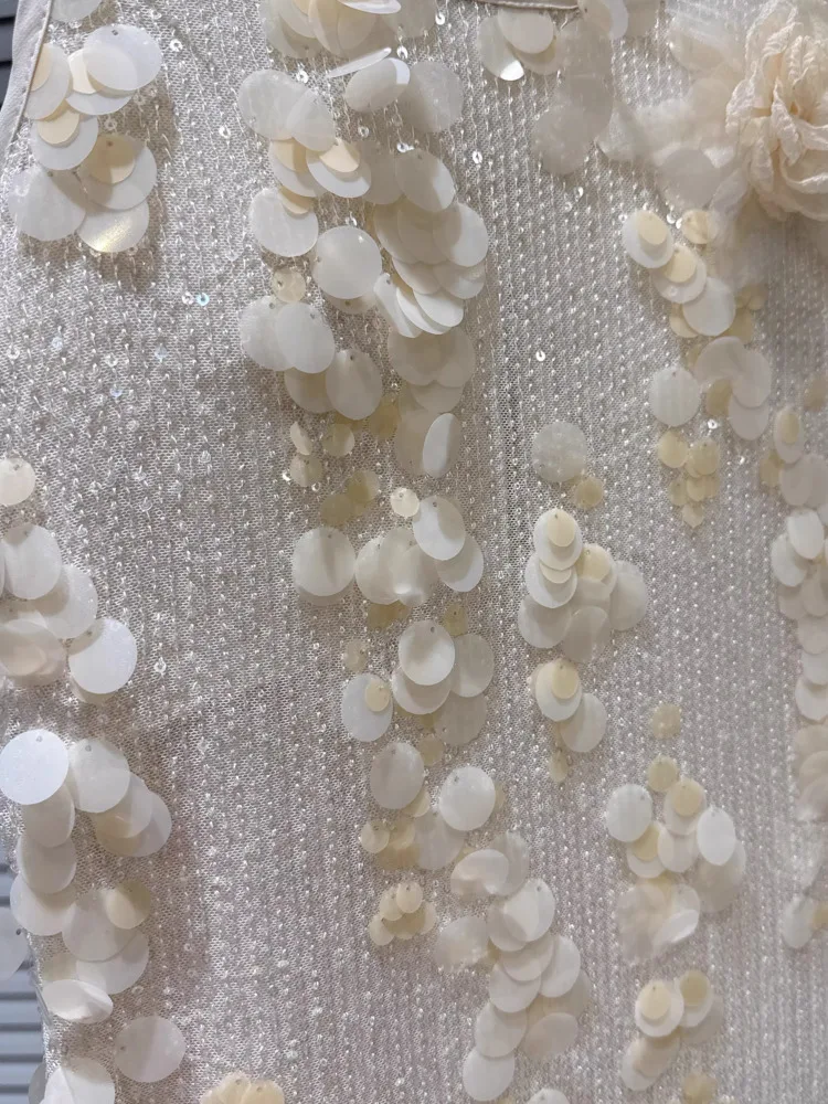 DDFG Damen-Sommerkleid, weiß, 3D-Blumenmuster, Cami-Maxikleid, ärmellos, elegant, formelle Partykleidung, 2025, trendiges, feminines Modekleid