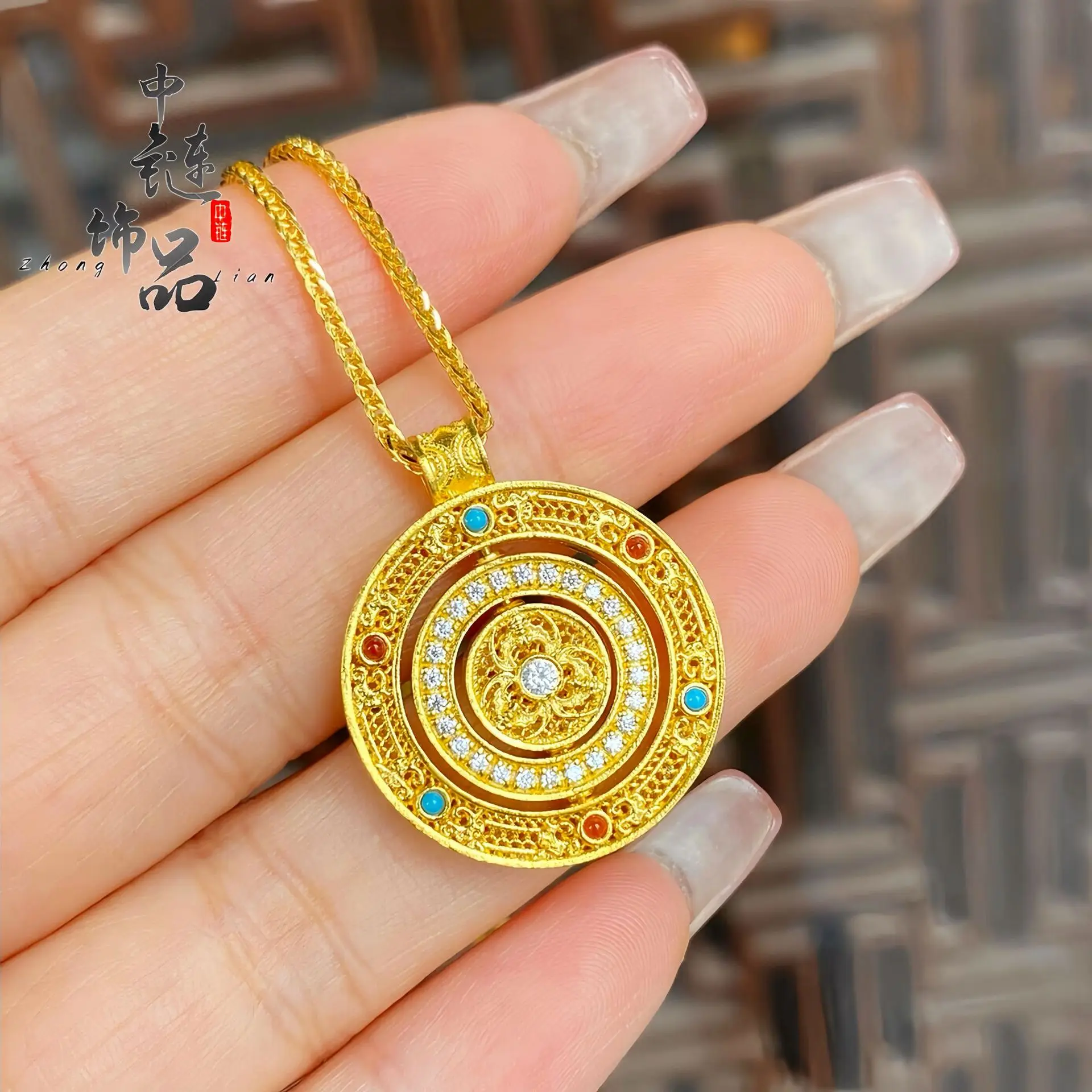 9999 gold diamond-studded auspicious rotating compass pendant with engraved 