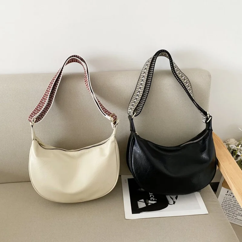 

Luxury Brand Handbag For Ladies, Leather Material With Exquisite Touch, Famous Designer Tote Bag Practical