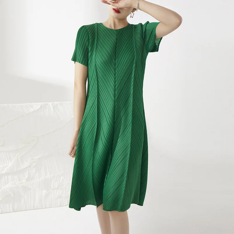 

Women's Pleated Dress, O-Neck, Short Sleeve, Soft, Breathable, Light, Elastic, Loose, Chic, Knee-Length, Miyake, High Quality